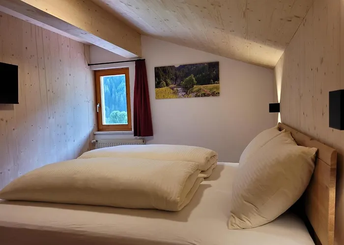 Alpenglueck Montafon Апартаменты *